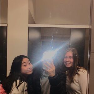 Meet your Posher, Julia